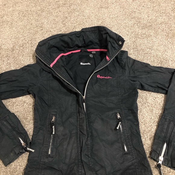 Bench Coat - Picture 1 of 2